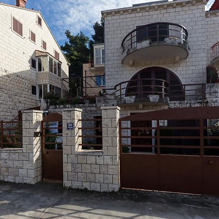 Big Terrace Apartment Дубровник Екстериор снимка