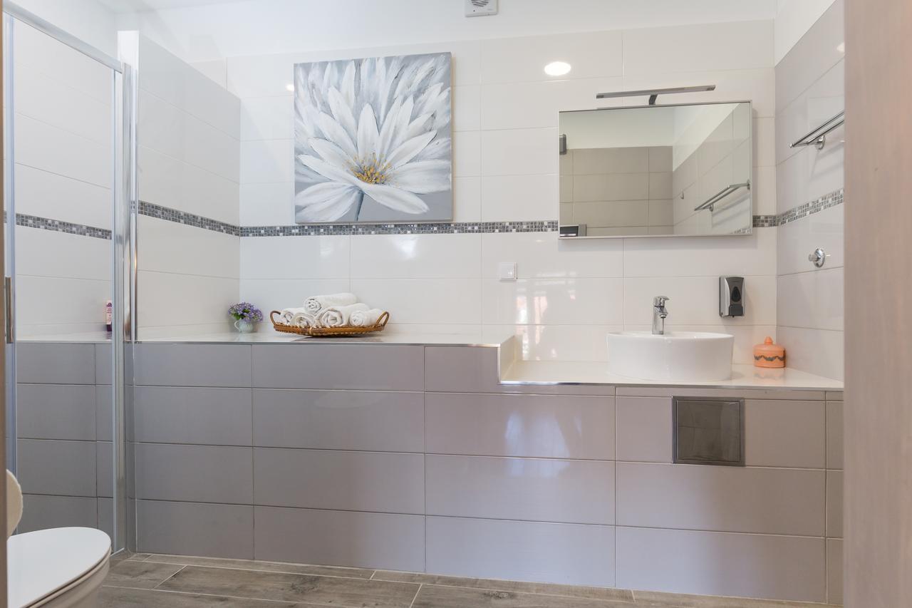 Big Terrace Apartment Дубровник Екстериор снимка