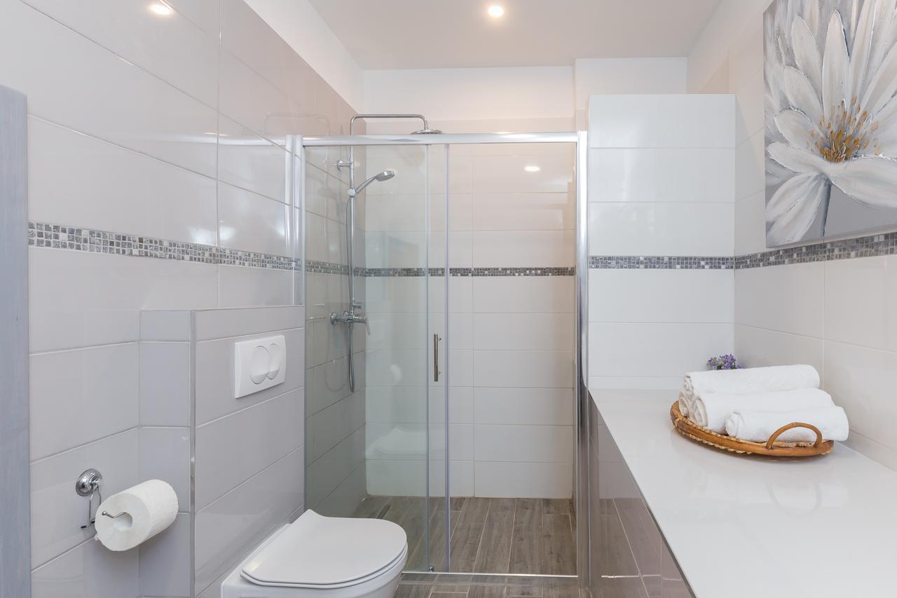Big Terrace Apartment Дубровник Екстериор снимка